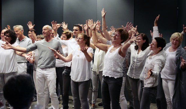 Het koor in actie! | Fotonummer: 887bfb