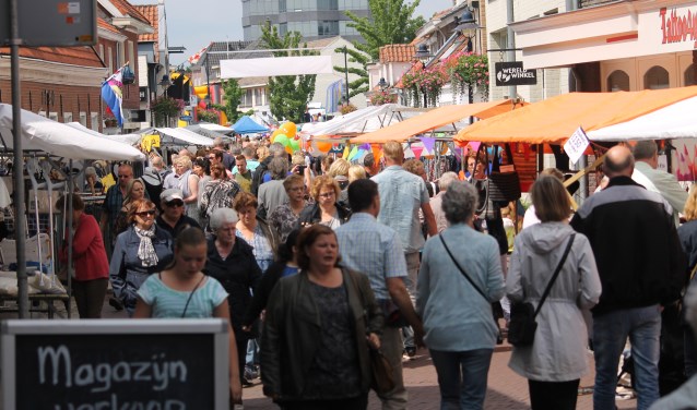 Ook de Jaarmarkt draait op de kracht van veel vrijwilligers, | Fotonummer: 5c5d20