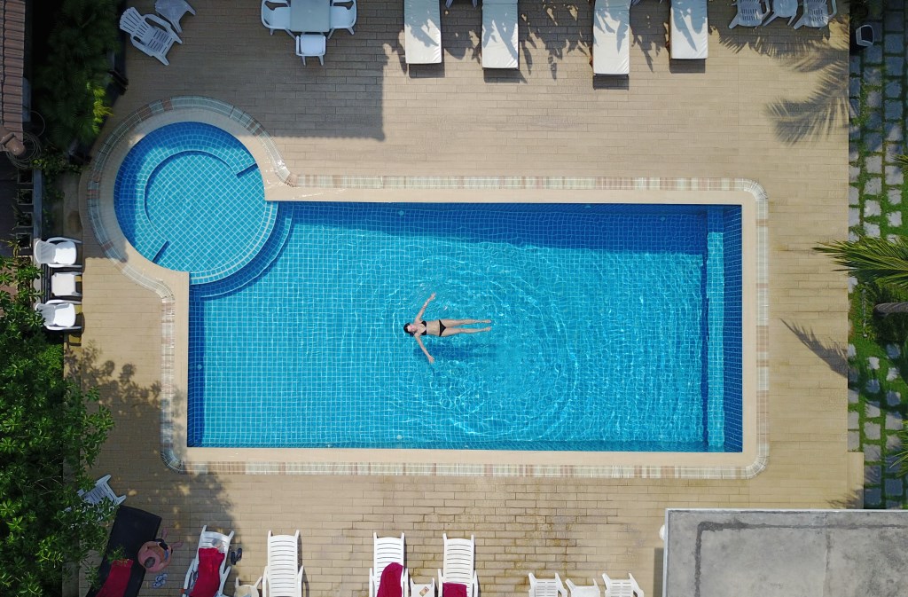 iets met een drone en een zwembad in Thailand | Fotonummer: e6d38a
