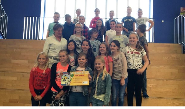 Ook de klas is trots op de winnaar! | Fotonummer: cbcfb1