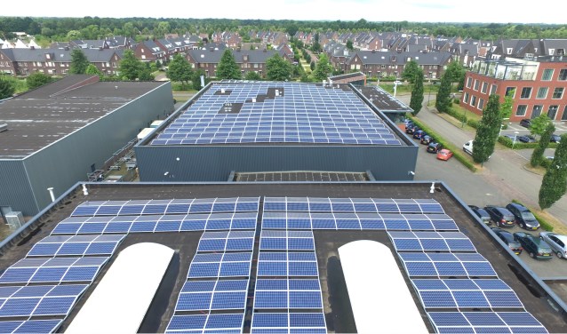 Het dak van TVE, vol met zonnepanelen. | Fotonummer: 0588de
