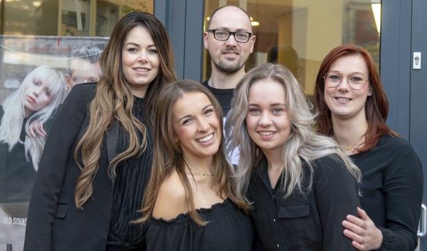 v.l.n.r: Mijntje, Nicky, Irmo, Manon,Sabien | Fotonummer: c3f481