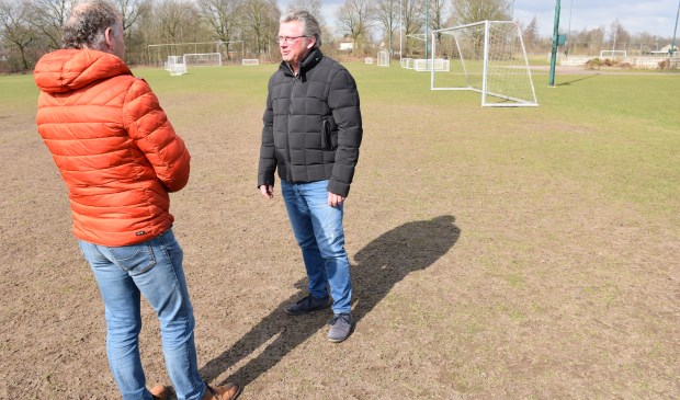 Maarten van Bakel (CDA) en Hans van Casteren (r, Rhode) | Fotonummer: ea8b67