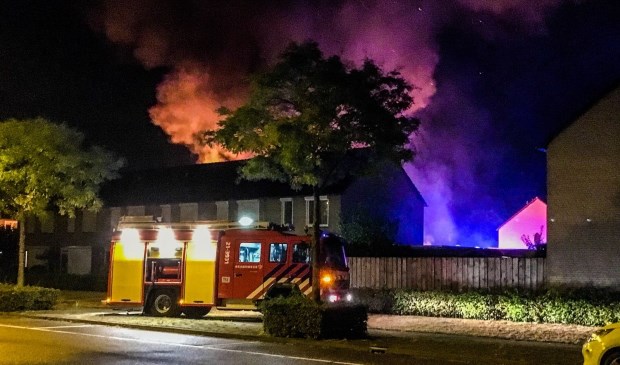 De brand werd ineens een stuk groter. | Fotonummer: c5195e