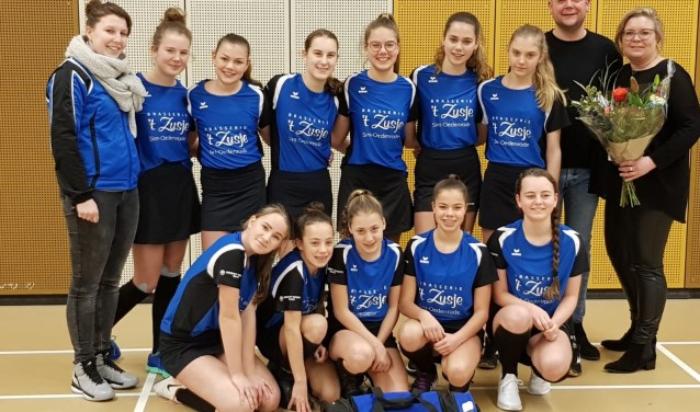 't Zusje sponsort B1 KV Rooi