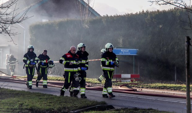 De brandweer is druk in de weer. | Fotonummer: c3ddf8