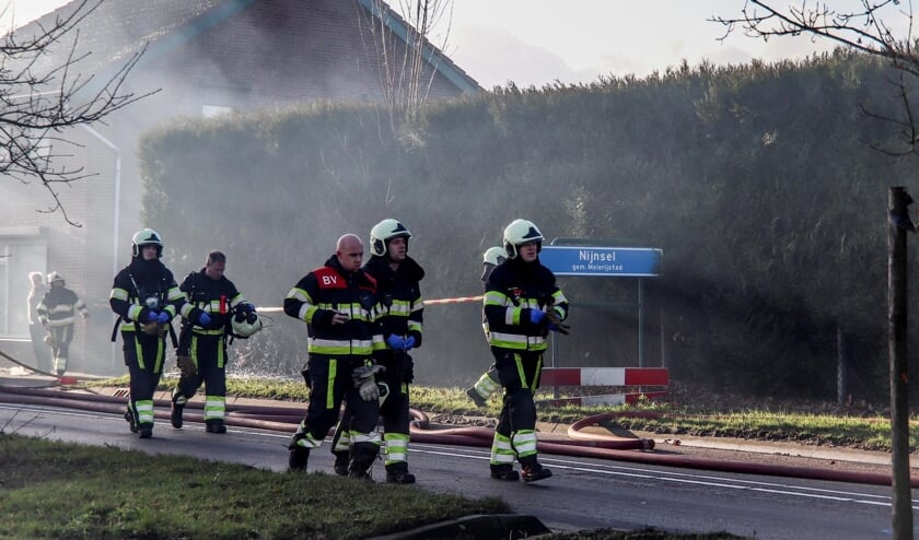 De brandweer is druk in de weer. | Fotonummer: c3ddf8