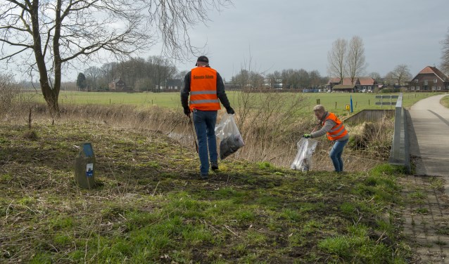 Er werden vele zakken vuil opgehaald. | Fotonummer: afb44c