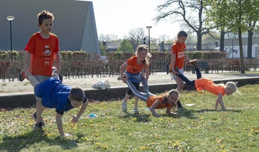 Oud-Hollandse spelletjes horen er ook bij! | Fotonummer: 6754fd