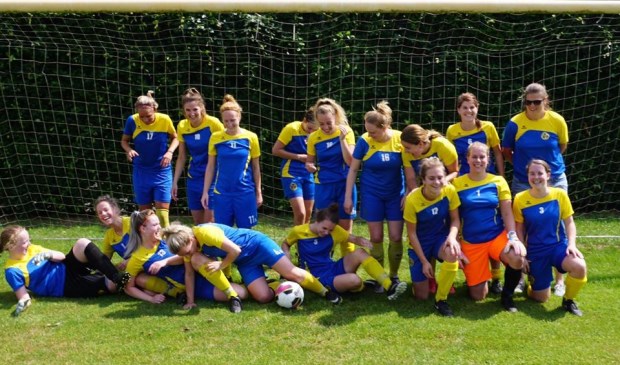 Het eerste elftal kan versterking gebruiken. | Fotonummer: 92347f