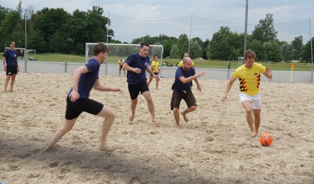 Verbeten wordt gestreden. | Fotonummer: 01e295