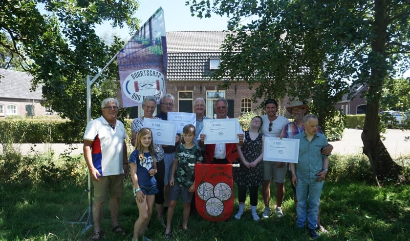 Blijde gezichten uiteraard op deze groepsfoto. | Fotonummer: a5f10b