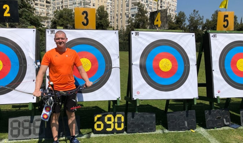 Sjef v.d. Berg schiet Europees record. | Fotonummer: 17b0ec