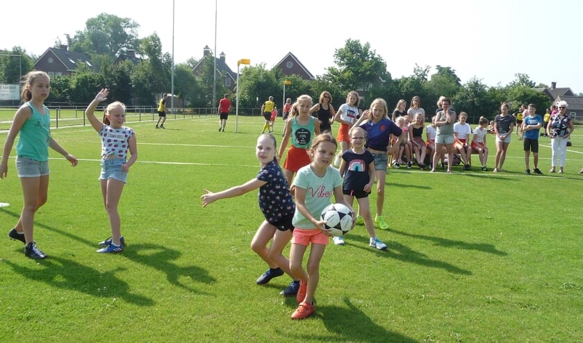 Jong en oud mocht mee doen! | Fotonummer: bc8f9e