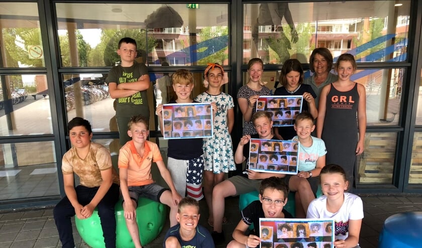 Mattis Fraterman is de meest rechtse jongen van de middelste rij. | Fotonummer: 090da2