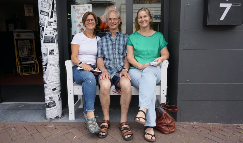 v.l.n.r: Ingrid, Paul en Michelle Altena. | Fotonummer: 17b2f7