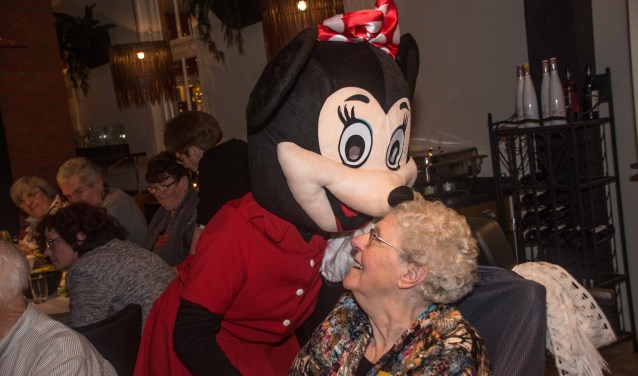 Een kus van Minnie Mouse maakt de Gulle Geverdag tot een écht feest.