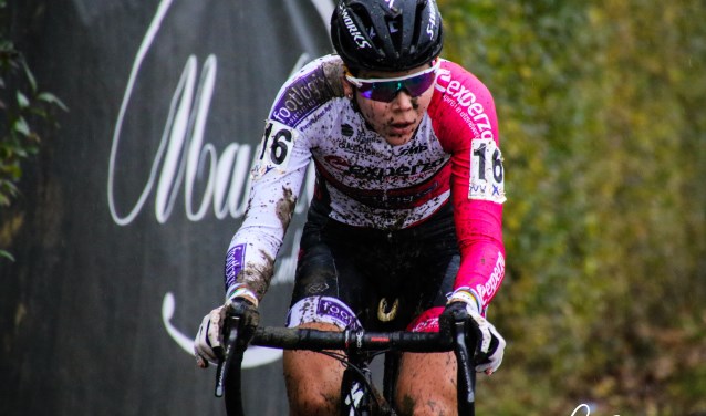 Thalita de Jong naar nieuwe wielerploeg.