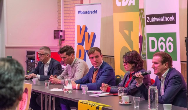Het debat in Huijbergen verliep in harmonie.