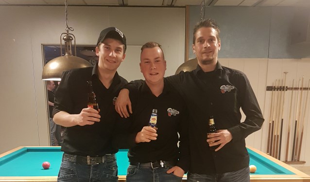 Het kampioensteam met Stan Broeders, Jannes Deurlo en Dennis van der Linde.