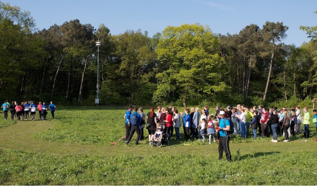 Het eerste team, de bootcamp van 5 km. is als eerste weg.