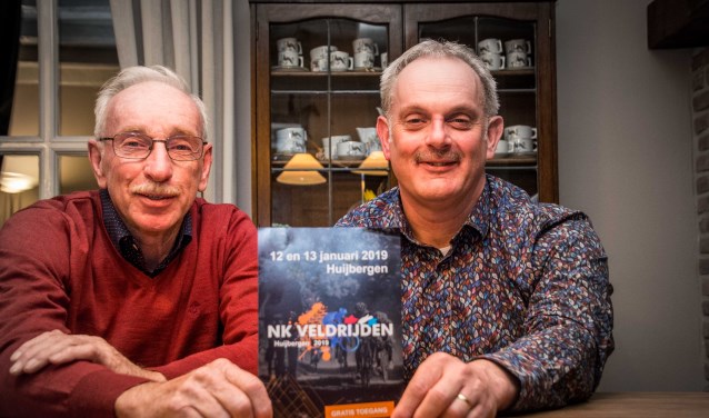 Raymond Hugens en Nico Matthijssen coördineren de inzet van zo'n 200 vrijwilligers.