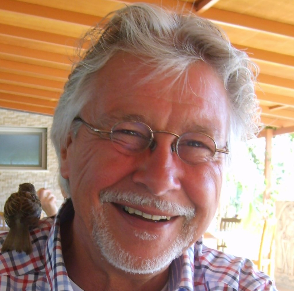 Hans van den Broek is de auteur van het nieuwe boek Vliegtuigen Koninklijke Luchtmacht.