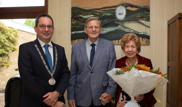 Felicitaties op hun 65-ste huwelijksdag voor het paar Griffioen-de Pree.