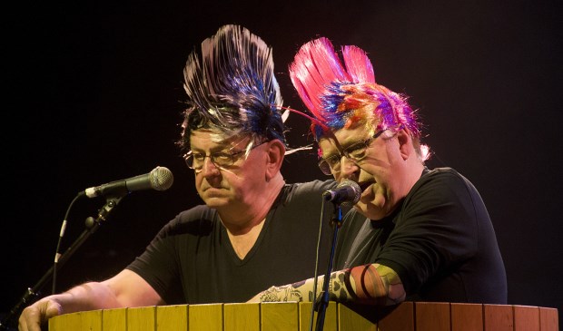 Christ Broks en Frans van den Broek met 'duistere' Zijtaartse zaken (Foto's: Aard van Hoof)