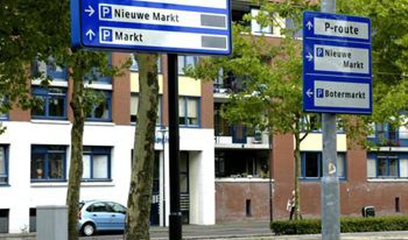 Veel borden in het centrum van Uden gaven verkeerde informatie aan.