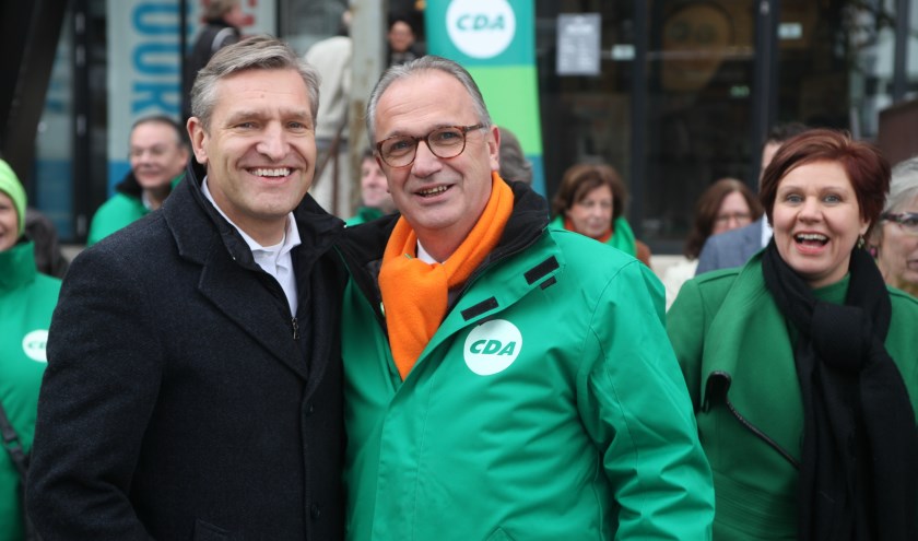 Sybrand van Haersma Buma, Jan Goijaarts en rechts Ruth Peetoom (Foto's Peter Kuijpers)