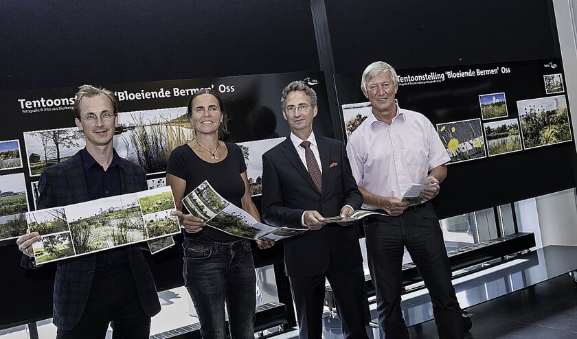 Jan van Loon staat uiterst rechts op de foto.