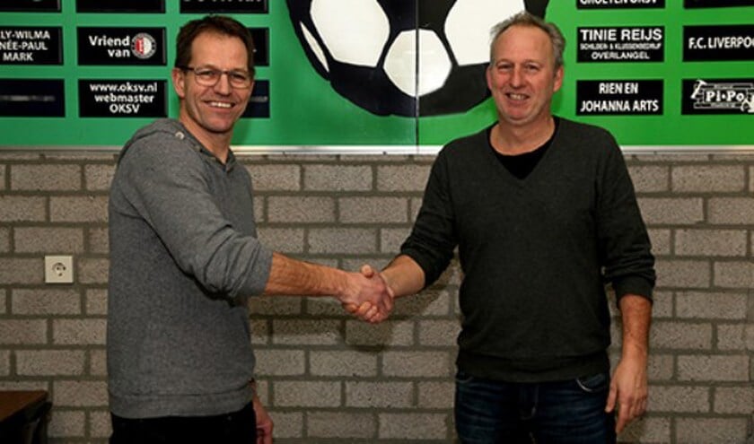 Peter van Orsouw (rechts), trainer van OKSV.