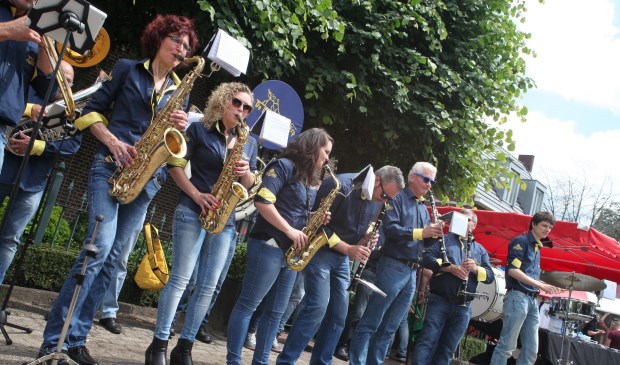 Volop muziek tijdens Zijtaart Bied Meer (Foto's Peter Kuijpers)