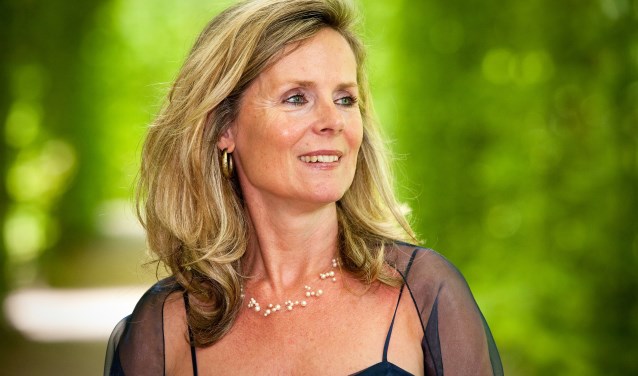 Sopraan Catharina Jansen treedt in de Schouwburg Venray op met fanfare Vriendenkring uit Overloon.