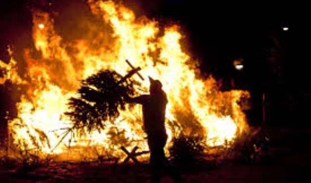 Kerstboomverbranding.