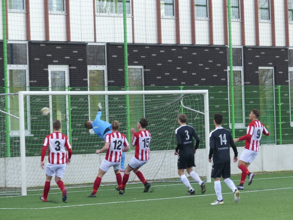 Doelpunt Guus Peters.