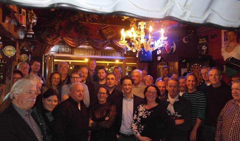 Partijleden van Gewoon Uden in Sergeant Pepper in Uden