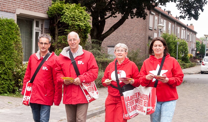 José en haar afdeling in een wijk