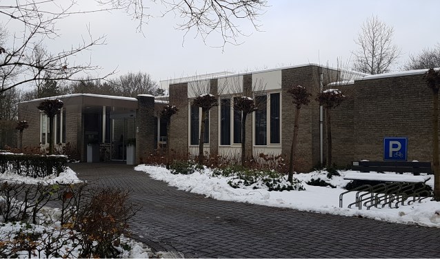 OSS | Naast de serieuze plannen voor een crematorium van Van Lith Uitvaartzorg (foto) aan de Docfalaan gaat de gemeente Oss onderzoeken wat de mogelijkheden zijn voor de komst van een tweede crematorium. Er is een verzoek binnengekomen van Yarden voor Landgoed Hissehaag aan de Willibordusweg.