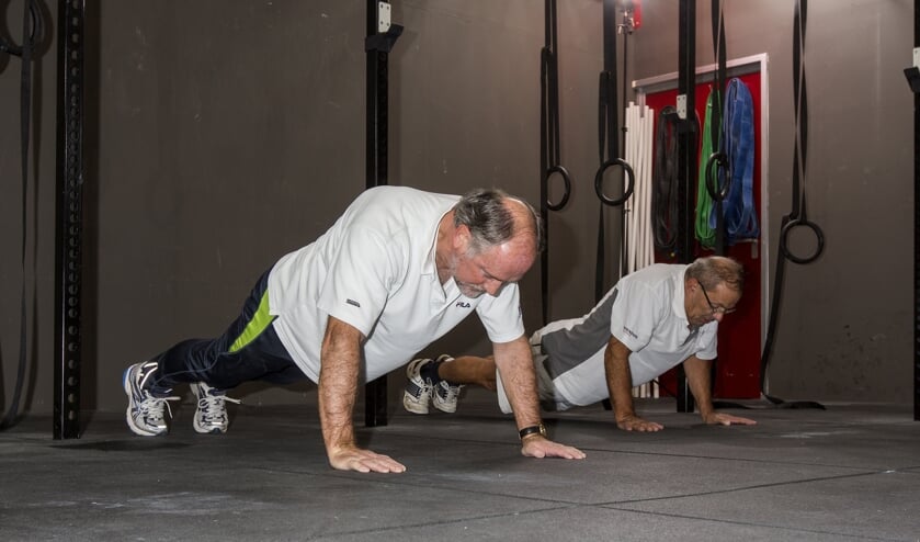 CrossFit is een 'back to basic' trainingsmethode die verschillende sporten combineert in één trainingsvorm. CrossFit is bedoeld voor iedereen die écht resultaat wil behalen.