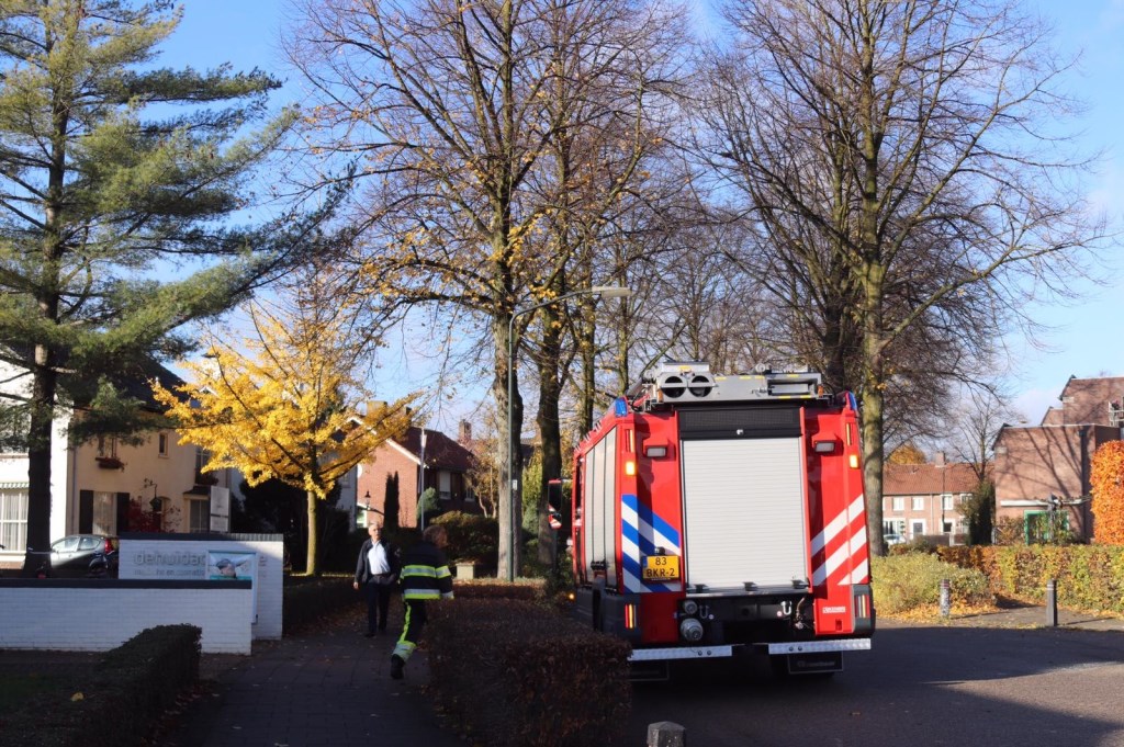 Persoon bevrijdt uit lift in Veghel.