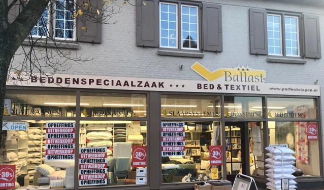 Opheffingsuitverkoop bij Ballast.