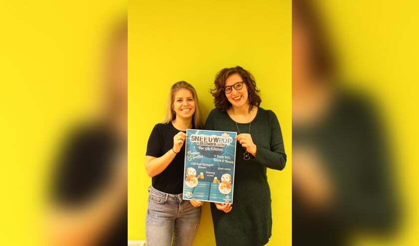 Milou van den Hurk en Eva Verhagen zitten allebei in de organisatie van Sneeuwpop.