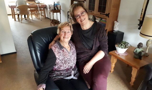 Cilia van Dinther - van Loosbroek en Irna Mulder - Karsmakers
