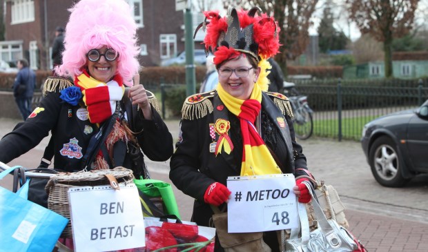 Het is maar dat je het weet. Deze dames laten niets aan duidelijkheid over