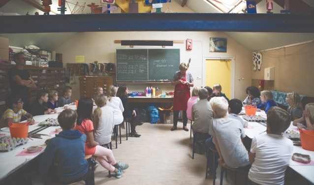 De schoolkinderen gaan na de zomervakantie van 8.30 uur tot 14.00 uur naar school.