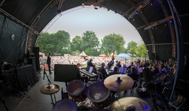 Het hart van het festival is het Julianapark.
