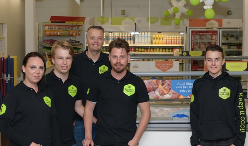 Het team van Van Rijsingen staat dit weekend klaar voor alle barbecue liefhebbers.