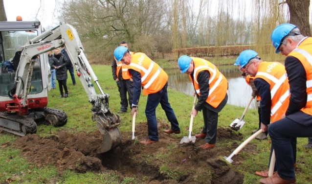 In maart vorig jaar werd er gestart met de aanleg van glasvezel in het Land van Cuijk. De gemeente Gennep krijgt nu ook een glasvezelnetwerk.